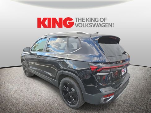 New 2025 Volkswagen Taos SEL image 6
