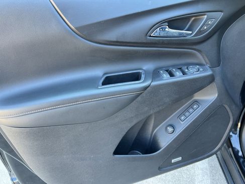 Certified 2018 Chevrolet Equinox Premier image 13