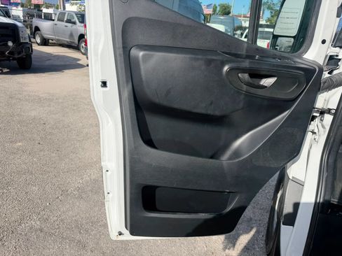Used 2023 Mercedes-Benz Sprinter 2500 image 13