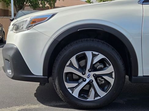 Used 2021 Subaru Outback Touring XT AWD/4WD image 8