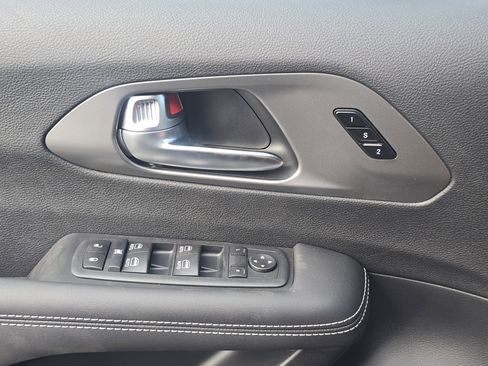 New 2026 Chrysler Pacifica Select image 23