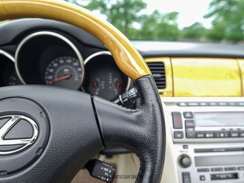 Used 2005 Lexus SC 430 Convertible RWD image 33