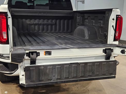 Used 2023 GMC Sierra 1500 Denali w/ Denali Reserve Package image 18