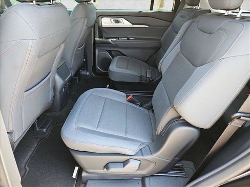New 2026 Ford Explorer Active AWD/4WD image 16