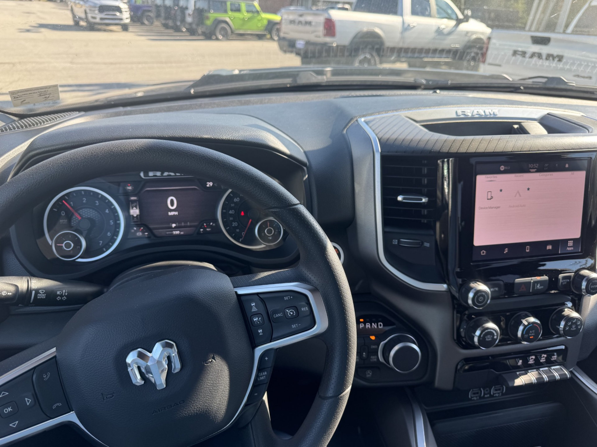New 2026 RAM 1500 Express AWD/4WD image 4