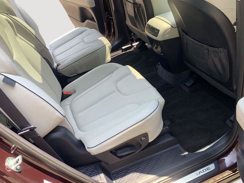 Used 2024 Hyundai Palisade Limited AWD/4WD image 15