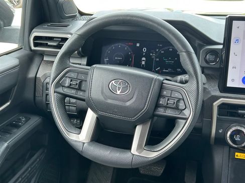 Used 2024 Toyota Tacoma Limited AWD/4WD image 40