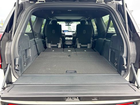 New 2027 Ford Expedition Max Platinum w/ Stealth Appearance Package AWD/4WD image 16
