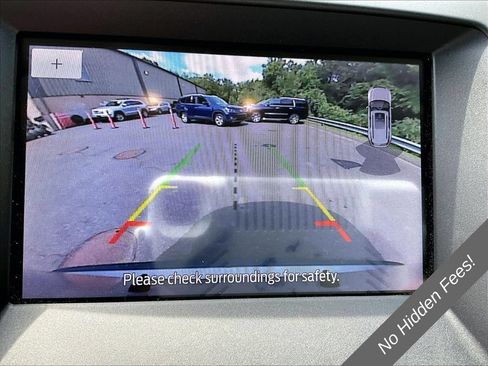 Used 2020 Ford Edge SE FWD image 18