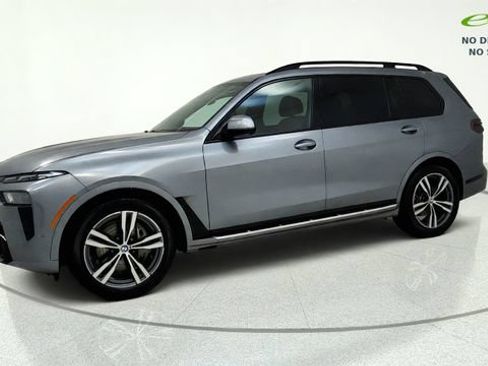 Used 2026 BMW X7 xDrive40i AWD/4WD image 4