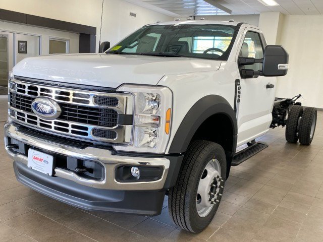 New 2026 Ford F550 2WD Regular Cab Super Duty image 4