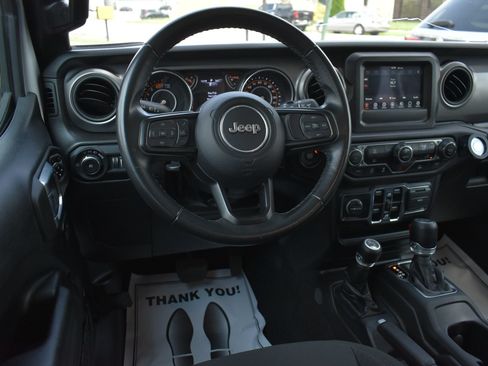 Used 2022 Jeep Wrangler Unlimited Sport AWD/4WD image 14
