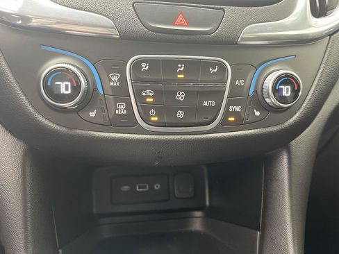Certified 2020 Chevrolet Equinox LT FWD image 21