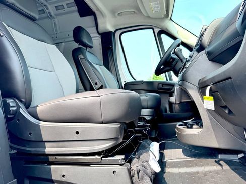 New 2026 RAM ProMaster 3500 w/ Storage Group FWD image 10