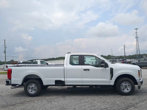 New 2026 Ford F250 XL w/ XL Chrome Package image 2
