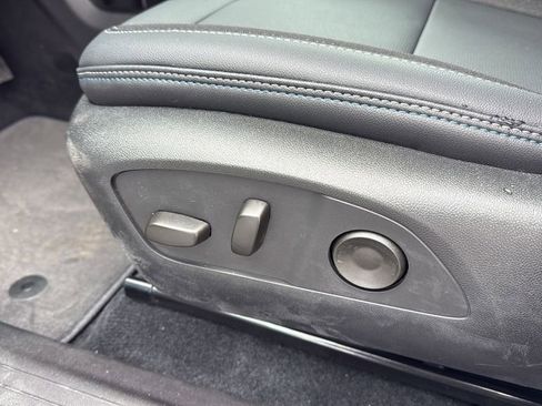 New 2026 Chevrolet Equinox EV LT image 26