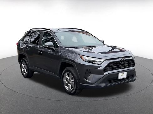 Used 2025 Toyota RAV4 XLE image 3