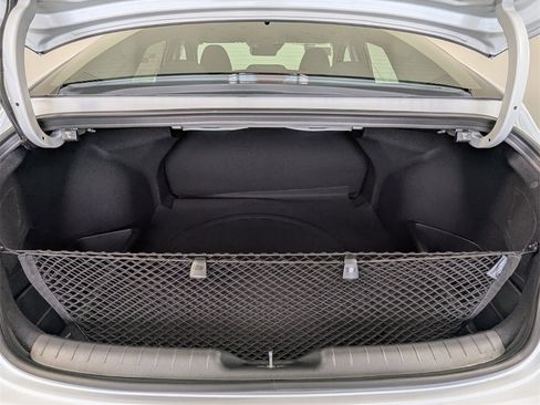 New 2025 Hyundai Elantra SE image 27