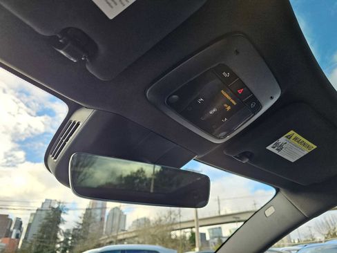 New 2026 Volvo EX30 Cross Country Ultra image 30