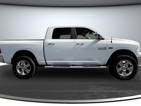 Used 2017 RAM 1500 Big Horn RWD image 4