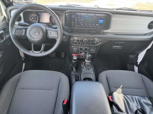 Used 2024 Jeep Wrangler Unlimited Sport AWD/4WD image 2