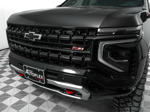 Used 2026 Chevrolet Tahoe Z71 w/ Comfort Package AWD/4WD image 31