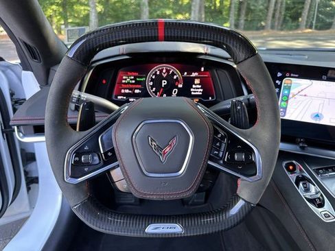 Used 2024 Chevrolet Corvette Z06 w/ Z07 Performance Package RWD image 29