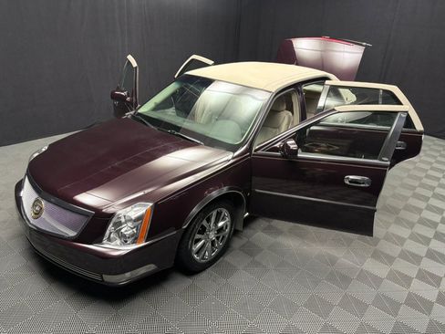 Used 2008 Cadillac DTS FWD image 18