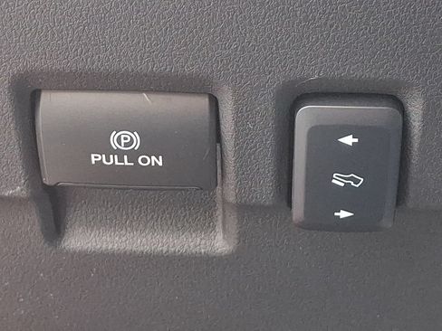 Used 2024 Ford F450 Lariat AWD/4WD image 24