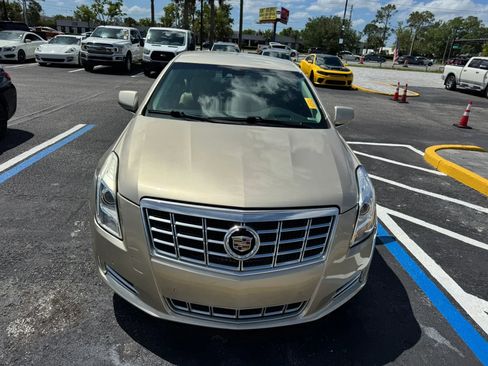 Used 2013 Cadillac XTS Premium image 2