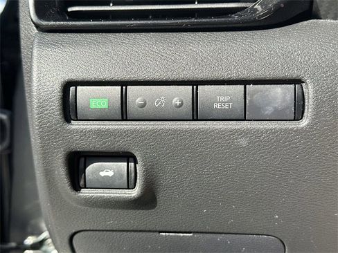 Used 2024 Nissan Sentra SV image 20