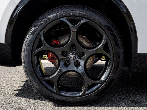 New 2025 Alfa Romeo Stelvio Sprint w/ Veloce Package image 11