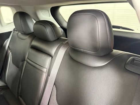 Used 2019 Jeep Compass Trailhawk AWD/4WD image 24