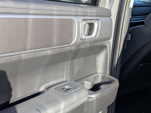 Used 2025 Hyundai Santa Fe SEL image 21