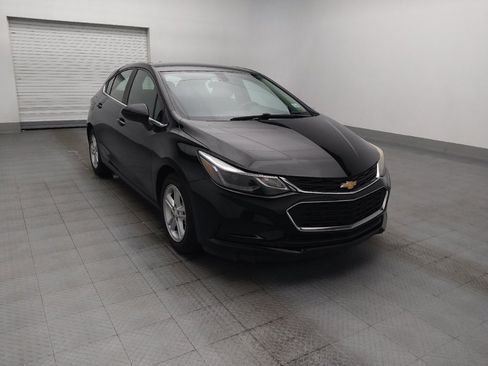 Used 2017 Chevrolet Cruze LT w/ Convenience Package FWD image 13