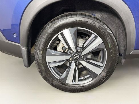 Used 2023 Nissan Rogue SL w/ SL Premium Package AWD/4WD image 35
