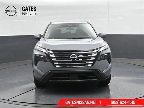 New 2026 Nissan Rogue SV image 5