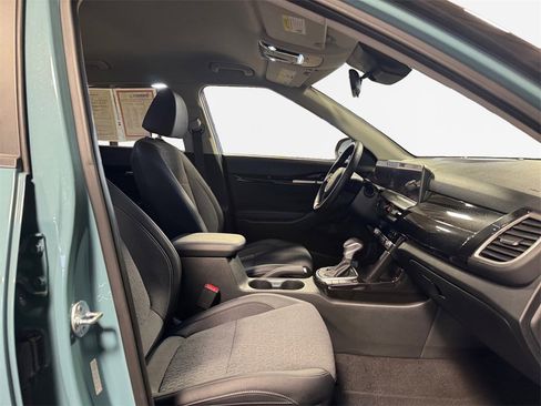 Certified 2024 Kia Seltos S image 26