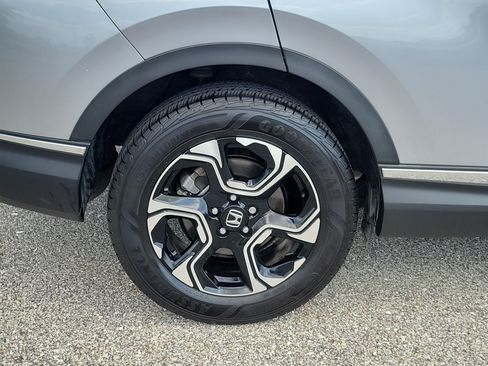 Used 2018 Honda CR-V Touring image 9