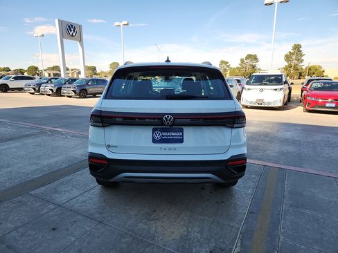 New 2026 Volkswagen Taos S image 6