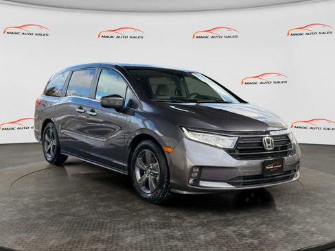 Used 2024 Honda Odyssey EX image 4