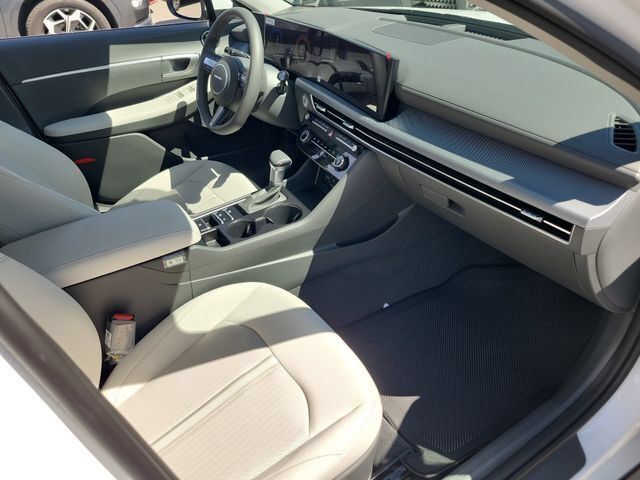 New 2026 Hyundai Sonata SE FWD image 21