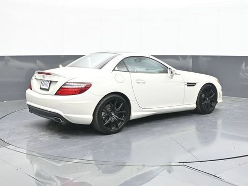 Used 2013 Mercedes-Benz SLK 350 image 13