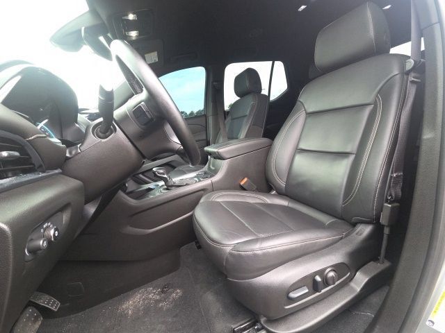 Used 2023 Chevrolet Traverse LT FWD image 25