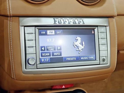 Used 2011 Ferrari California RWD image 21