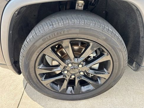 Used 2021 Jeep Grand Cherokee Limited AWD/4WD image 6
