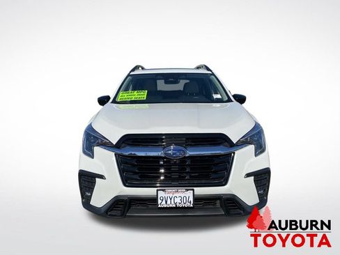 Used 2025 Subaru Ascent Limited AWD/4WD image 2