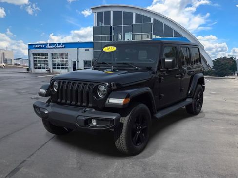 Used 2022 Jeep Wrangler Unlimited Sahara AWD/4WD image 1