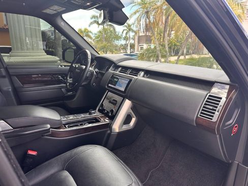 Used 2019 Land Rover Range Rover Long Wheelbase Supercharged AWD/4WD image 51