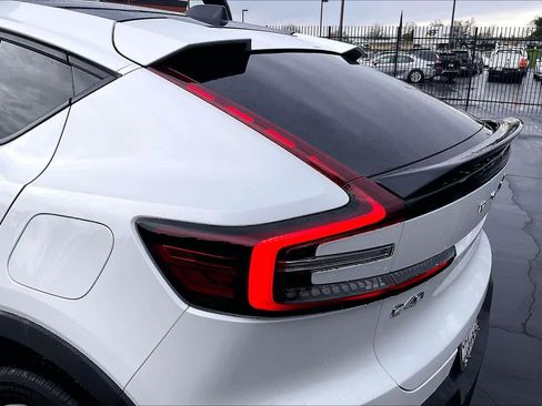 Used 2023 Volvo C40 Recharge Core w/ Climate Package image 32